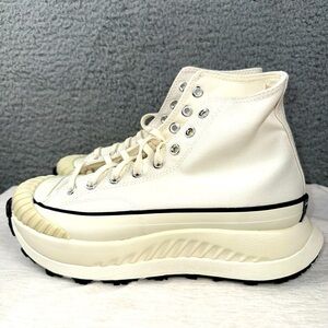 Converse Shoes Mens 9.5 Womens 11 Vintage White Chuck AT-CX Platform Sneakers
